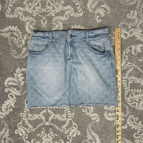 Michael Kors Women's Size 2 Blue Denim Monogram Mini Skirt Vintage - Picture 6 of 6